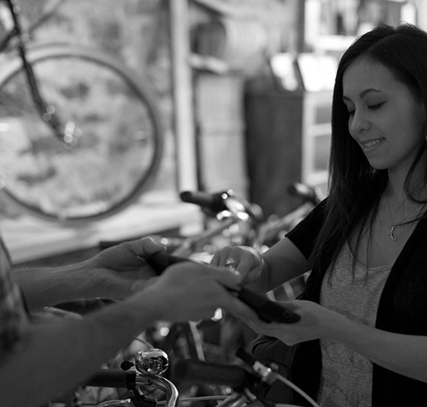 Lightspeed Retail in use during transaction within a bike retail business
